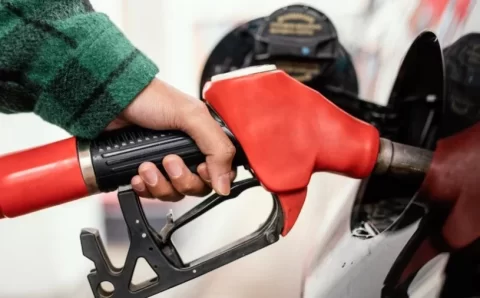 Gasolina e etanol mais caros: litro subirá R$ 0,22 a partir de sábado