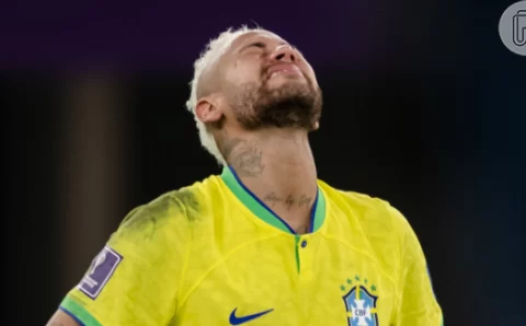 Blogueira que ficou com Neymar debocha da performance sexual do craque: ‘Mais tempo fora…’