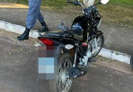 SUSPEITA DE FRATURAS: Idosa é atropelada na faixa de pedestres por menor