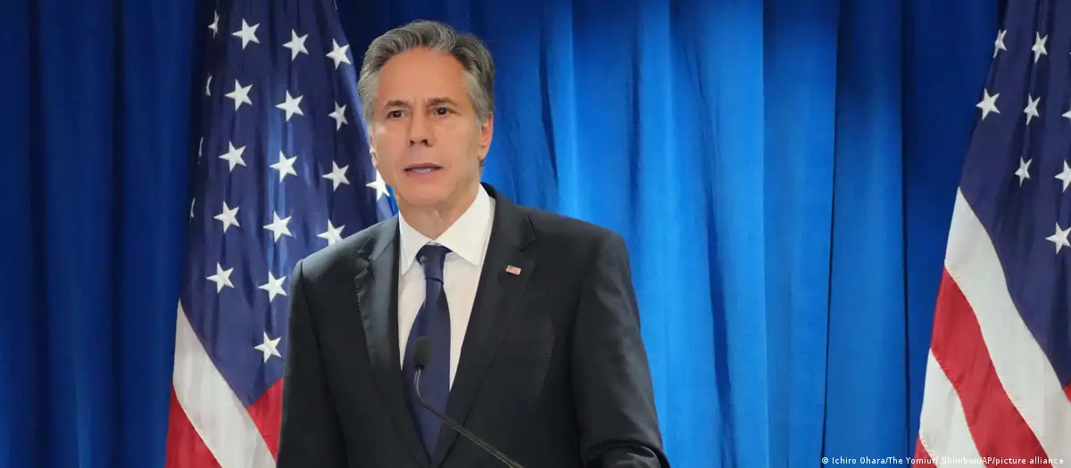 Motim revelou “fissuras reais” no poder russo, dizem EUA