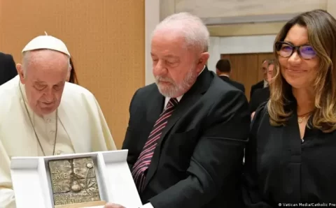 Lula reúne-se com papa Francisco e líderes da Itália