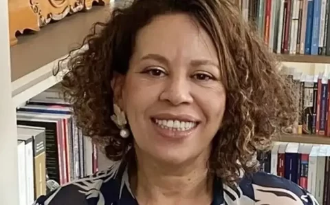 Lula nomeia primeira mulher negra a integrar o TSE