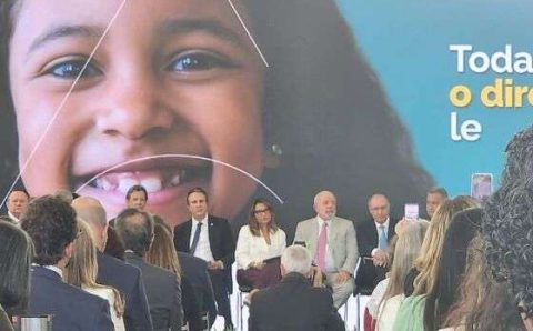 MT: ALFABETIZAÇÃO:   Secretária Municipal de Educação participa em Brasília do anúncio da nova politica de alfabetização brasileira