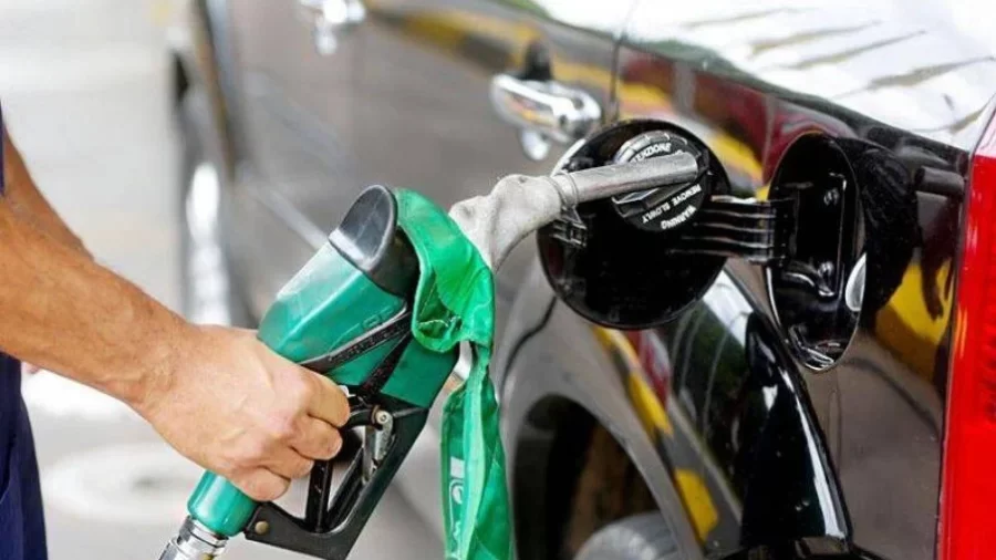 Preço do litro do diesel cai mais de 4% em junho, aponta Ticket Log