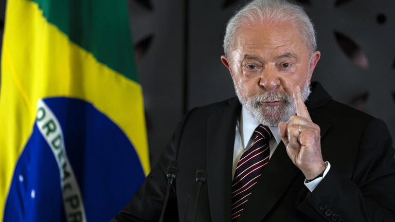 Para revista francesa, “magia Lula acabou” após atritos com Zelensky e elogios a Maduro