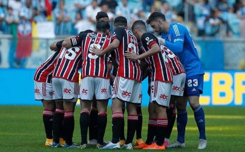 São Paulo anuncia a contratação do técnico argentino Zubeldía até o fim de 2025