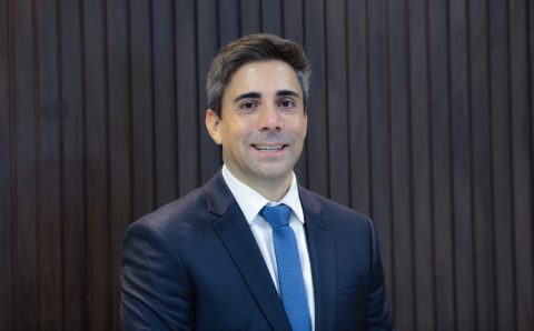 MT:  Sem alfabetização e colaboração não há futuro