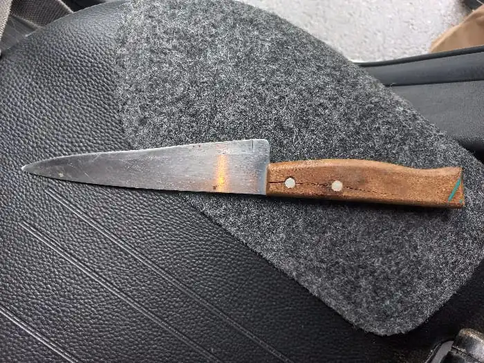 FORAGIDO: Homem agride a mulher, sai de casa e esfaqueia o colega de trabalho na rua