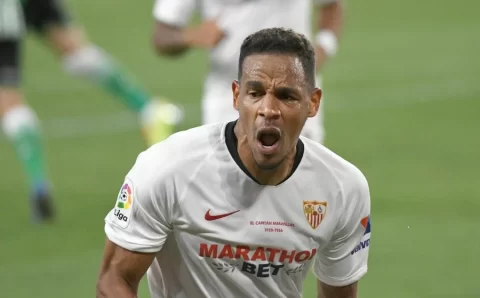 Vasco tem interesse em Fernando, volante do Sevilla