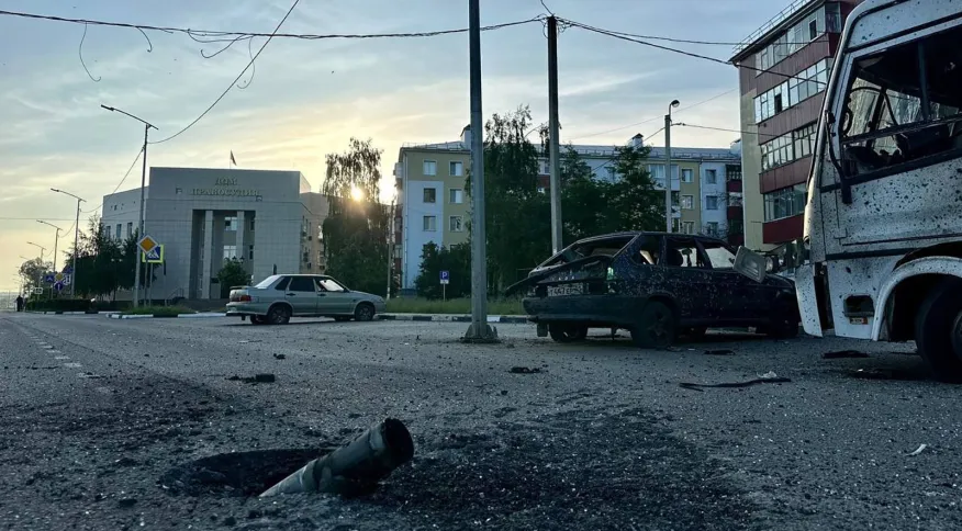 Drones atacam refinarias de petróleo russas e causam incêndio em uma delas