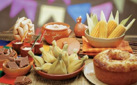 As cores e os sabores da tradição junina