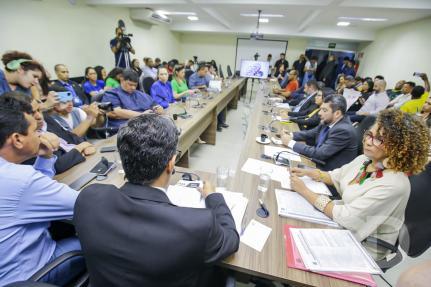 MT:  APÓS SESSÃO:  Edna chora e diz que acusação sobre ‘rachadinha’ é absurda