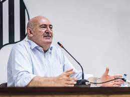 Rueda promete buscar “jogadores de peso” para o Santos e fala sobre procura por investidore