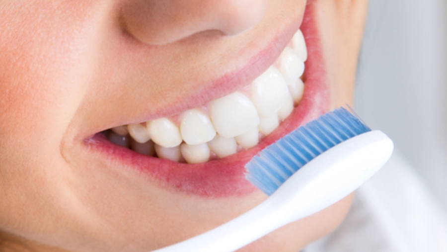 Os aparelhos dentários podem beneficiar sua saúde e melhorar sua aparência.