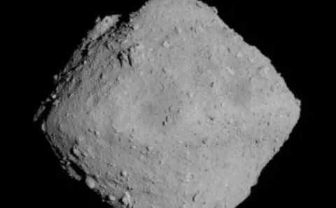 Asteroide passará “perigosamente” próximo à Terra nesta segunda-feira (12)