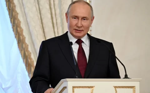 Putin diz que armas nucleares posicionadas em Belarus são um alerta ao Ocidente