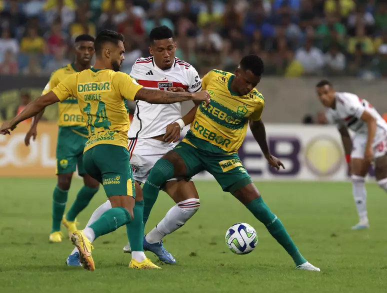 São Paulo segue sem vencer fora de casa no Brasileirão após 16 rodadas: “Incomoda bastante”