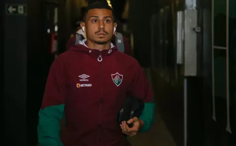 Imprensa inglesa coloca André, do Fluminense, na rota do Liverpool