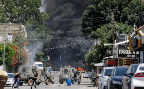 Tropas israelenses e drones atacam Jenin em grande operação na Cisjordânia