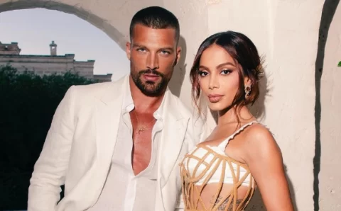 Anitta e Simone Susinna são vistos em clima de romance em desfile na Itália