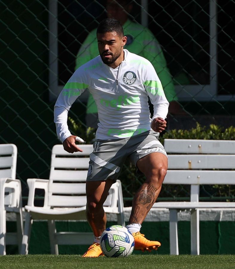 Vinicius Silvestre e Bruno Tabata negociam saída do Palmeiras; entenda