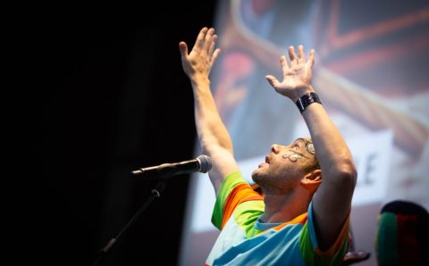 Música pode atrapalhar na aprendizagem, diz estudo