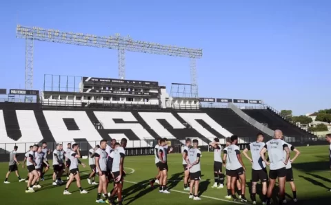 Justiça nega pedido e Vasco x Grêmio terá São Januário de portões fechados