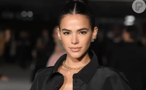 Bruna Marquezine adere à greve dos atores de Hollywood e faz pedido a fãs para sucesso de ‘Besouro Azul’