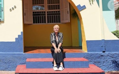 Xuxa vende mansão em Miami por R$ 174 milhões para rapper. Veja fotos!