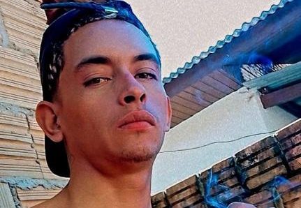 Dupla invade casa, mata jovem e deixa o irmão baleado em MT