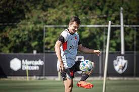 Lucas Piton ressalta mudança no Vasco através de bons resultados e afirma: “Vamos seguir focados”