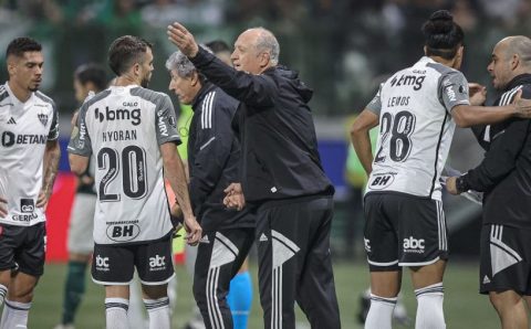 Felipão é eliminado pela primeira vez nas oitavas de finais da Libertadores