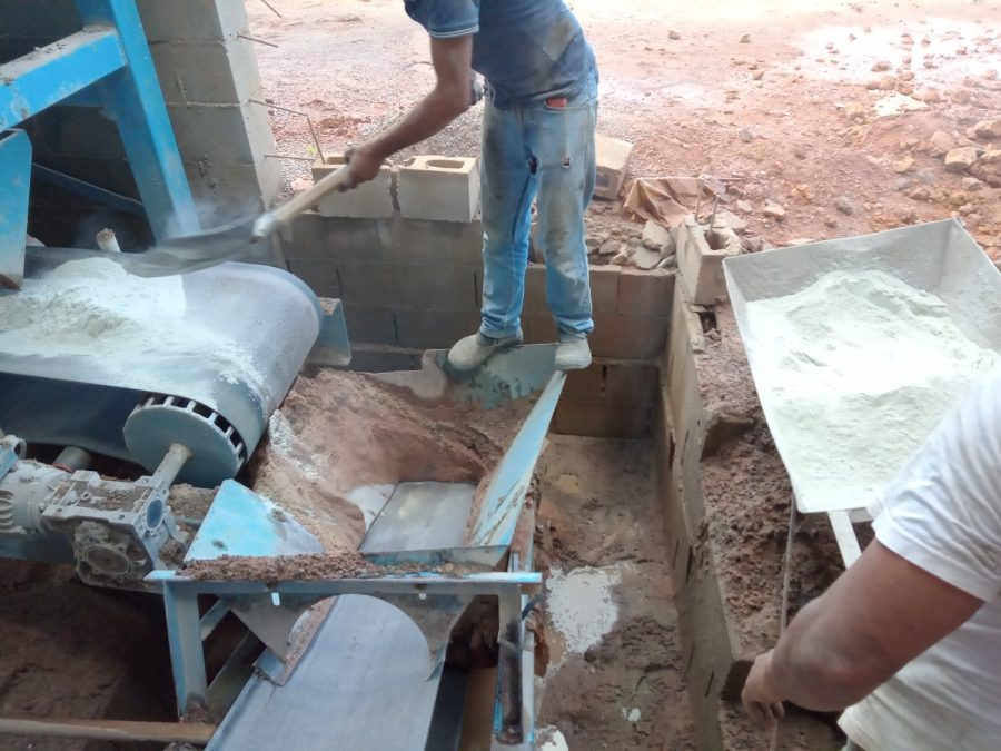 MT:   Pesquisa de MT comprova eficiência do uso de resíduos de vidro na construção civil