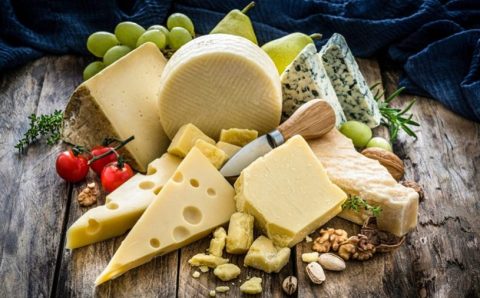 SAÚDE E ALIMENTAÇÃO:  Alguns queijos têm menos lactose e podem ser consumidos por quem sofre de intolerância; saiba quais