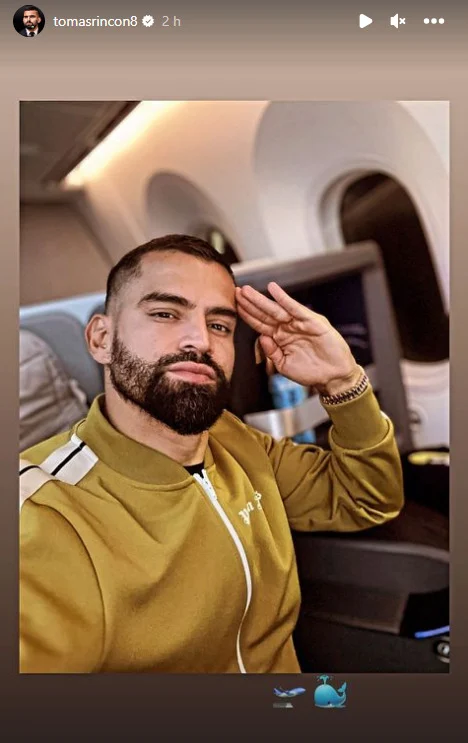 Novo reforço do Santos, Tomás Rincón posta foto viajando para o Brasil