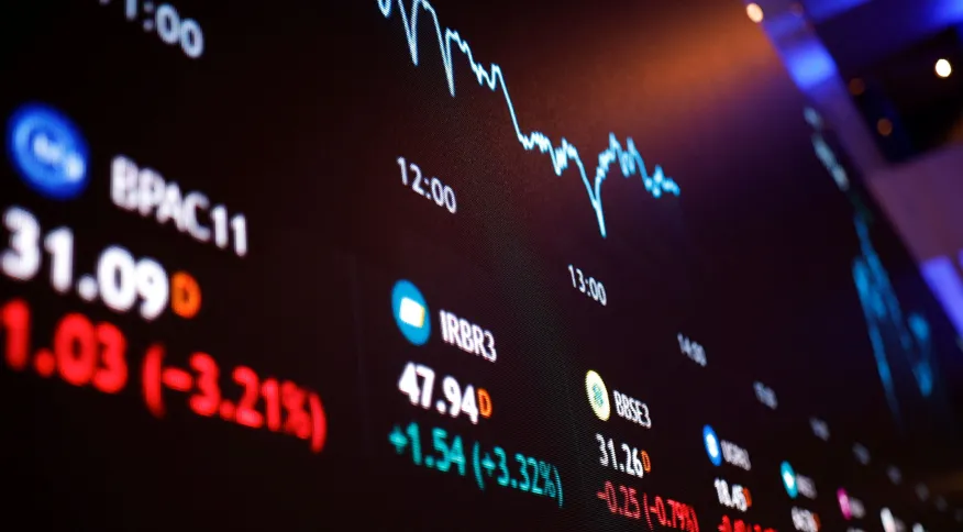 Otimismo com a bolsa brasileira é o maior em dois anos com início de ciclo de queda de juros, mostra levantamento