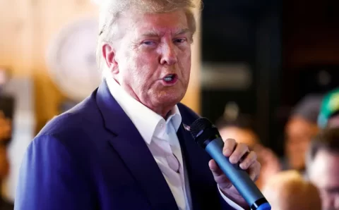 Donald Trump e mais 18 são acusados de tentar manipular eleição presidencial de 2020 na Geórgia