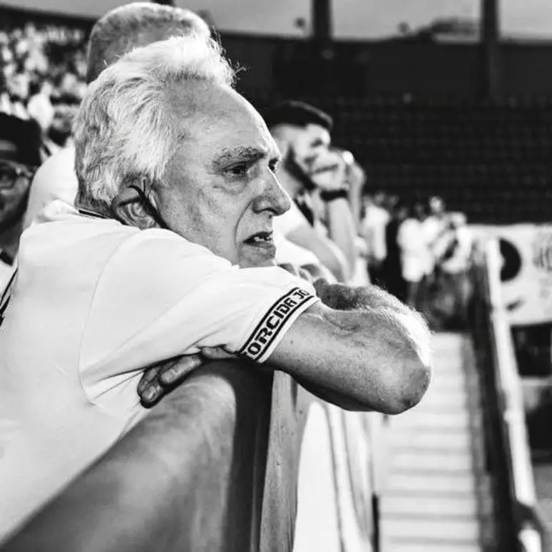 Morre Cosmo Damião, fundador da Torcida Jovem do Santos São Paulo, SP