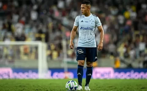 Marlon cita falta de eficiência do Cruzeiro parar fazer gol e lamenta derrota para o Fluminense