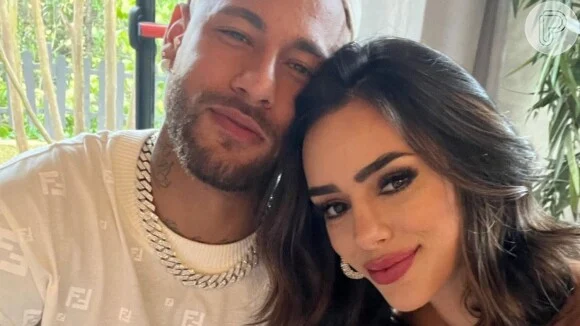 Equipe de Neymar explica relação do jogador com Bruna Biancardi após vídeos do atleta em festa com mulheres