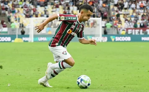 Leo Fernández revela ainda estar se adaptando ao Fluminense: “Toda mudança tem seu tempo”