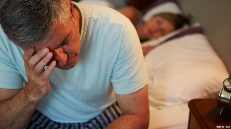 Comer antes de dormir faz mal à saúde?