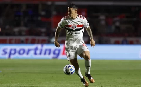 Em média, James gera quase uma chance clara por jogo desde que estreou pelo São Paulo