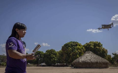 MT:  TECNOLOGIA NAS ALDEIAS:   Indígenas usam drones contra incêndios e para regenerar lavouras
