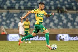 Cuiabá anuncia rescisão do contrato com meia uruguaio Pablo Ceppelini