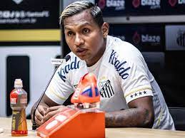 Morelos diz que Santos tem que “jogar até a morte” para evitar rebaixamento: “Não pode cair”