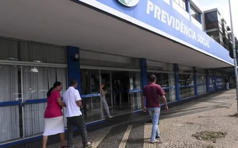 Governo prevê economia de R$ 92 bi com pente-fino no INSS até 2026