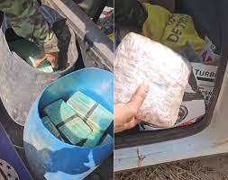 Gefron apreende 85 kg de entorpecentes em porta-malas de veículo