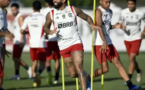 Com nove pontos para liderança do Brasileiro, Flamengo se divide entre a cautela e o sonho