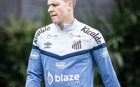 Suspensão de Marcos Leonardo abre espaço para “talismã” ser titular do Santos